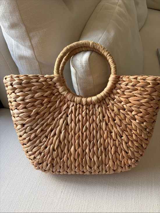 Handbags - Woven Round-Handle Straw Tote Bag - Natural